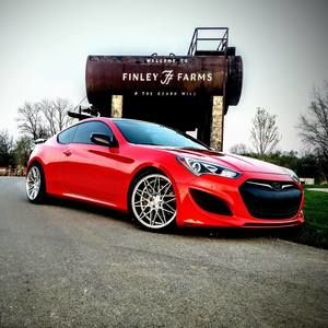 Meet your Posher, Dustin